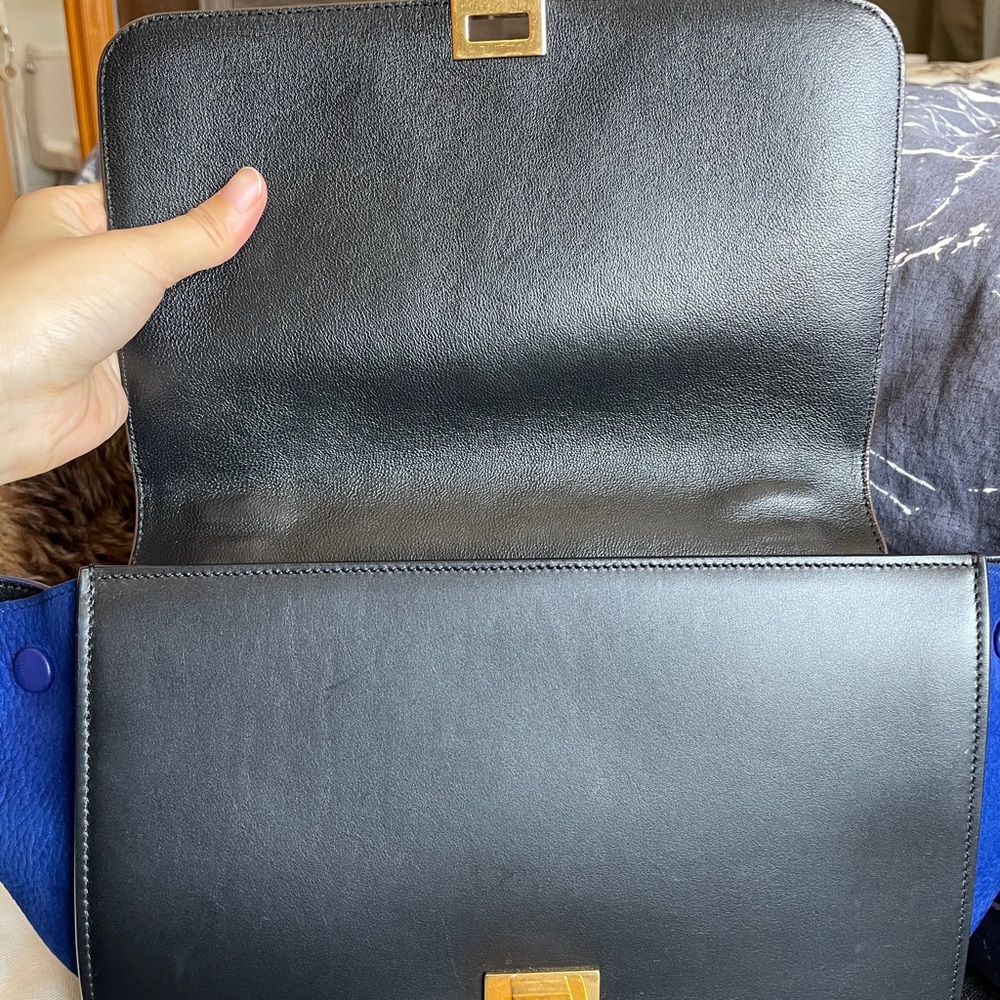 Authentic Celine Trapeze Handbag - Picture 3 of 8